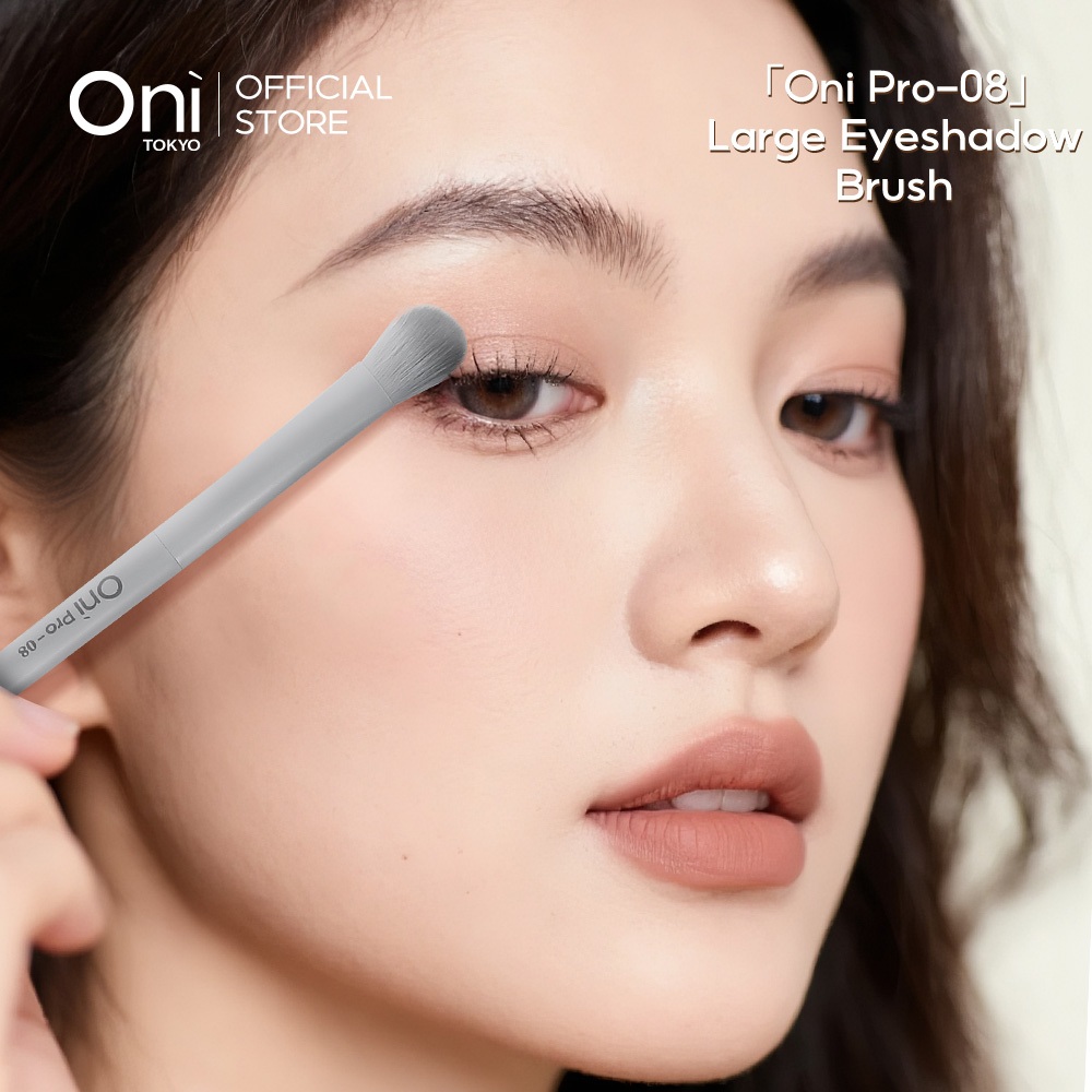 Oni Pro Large Eyeshadow Brush, Fluffy Blending Brush for Eyeshadow แปรงอายแชโดว์ใหญ่ แปรงปัดสีตา แปรงเกลี่ยอายแชโดว์