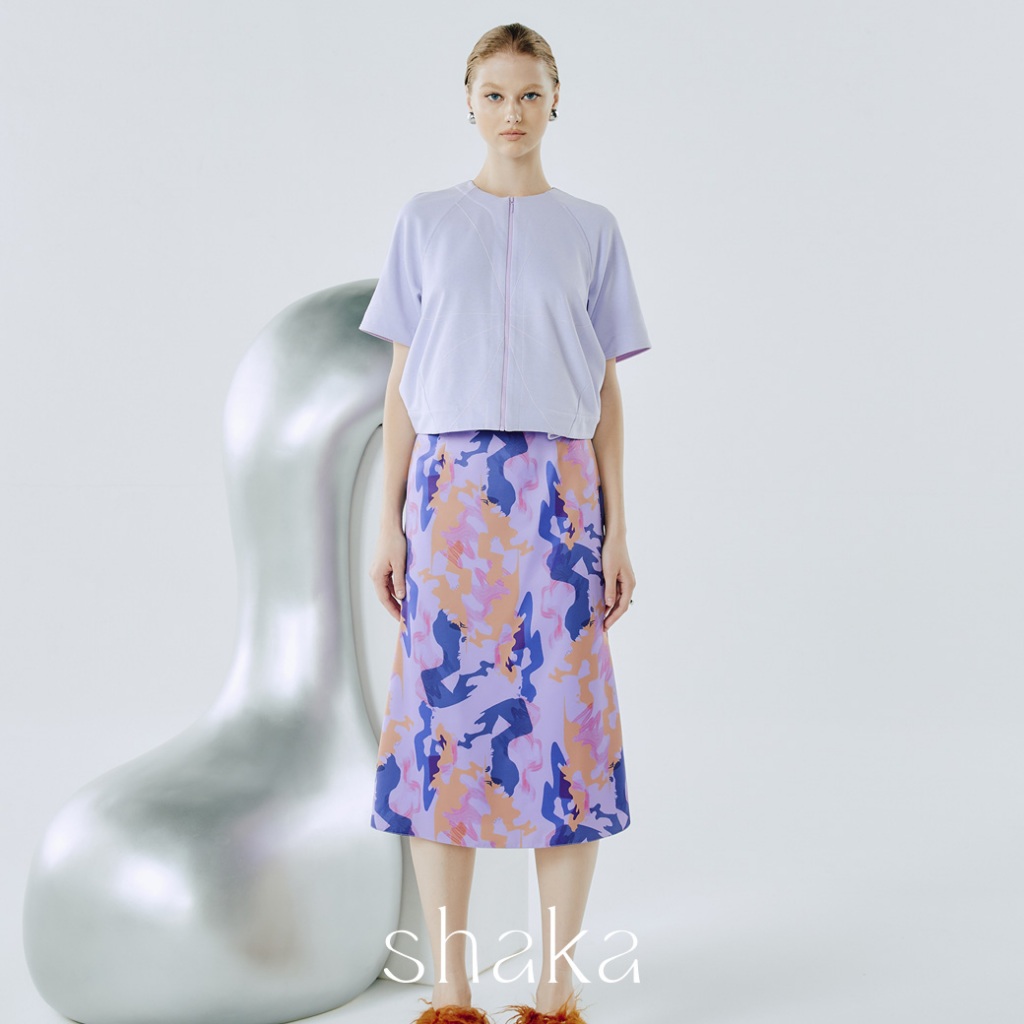 Shaka AW24 The Venus Skirt กระโปรงทรง Semi Flare ผ้าซาติน SK-8240728