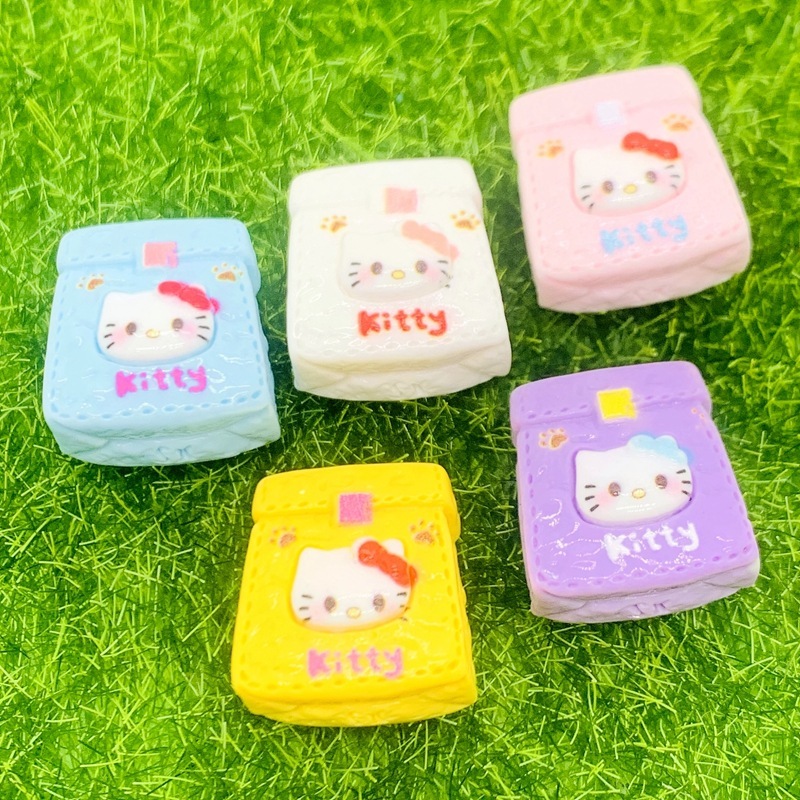 j349 กระเป๋าคิตตี้เรซิ่นของจิ๋ว แพ็คละ 10 ชิ้น