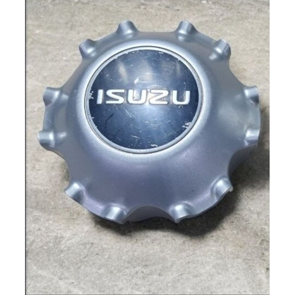 ฝาดุ้มล้อแท้ isuzu ฝาปิดกลางเบ้า ฝาล้อ ที่ปิดล้อ ฝาครอบดุมล้ออีซูซุ isuzuสินค้าผ่านใช้แล้วงานมือ2(ราคา1ชิ้น)มีพร้อมส่ง