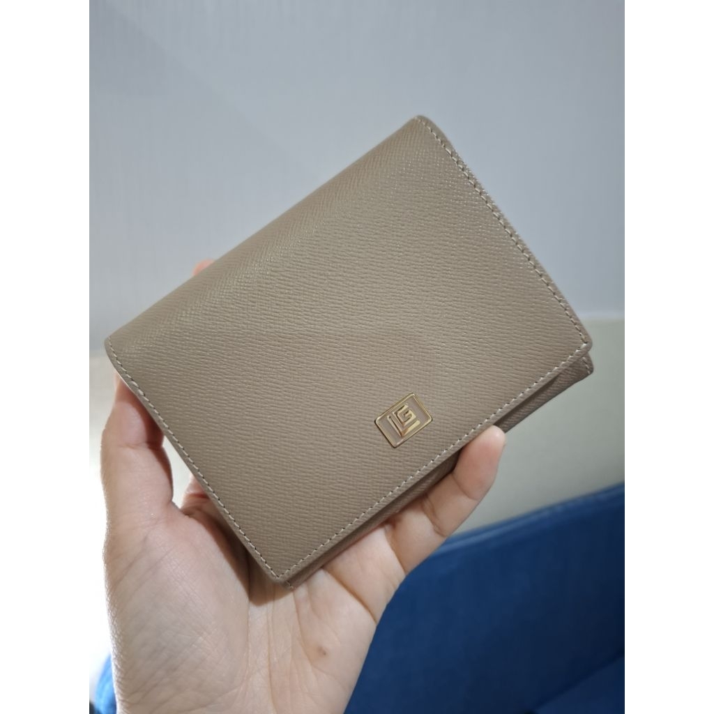 กระเป๋าสตางค์ผู้หญิง Guy Laroche มือสอง