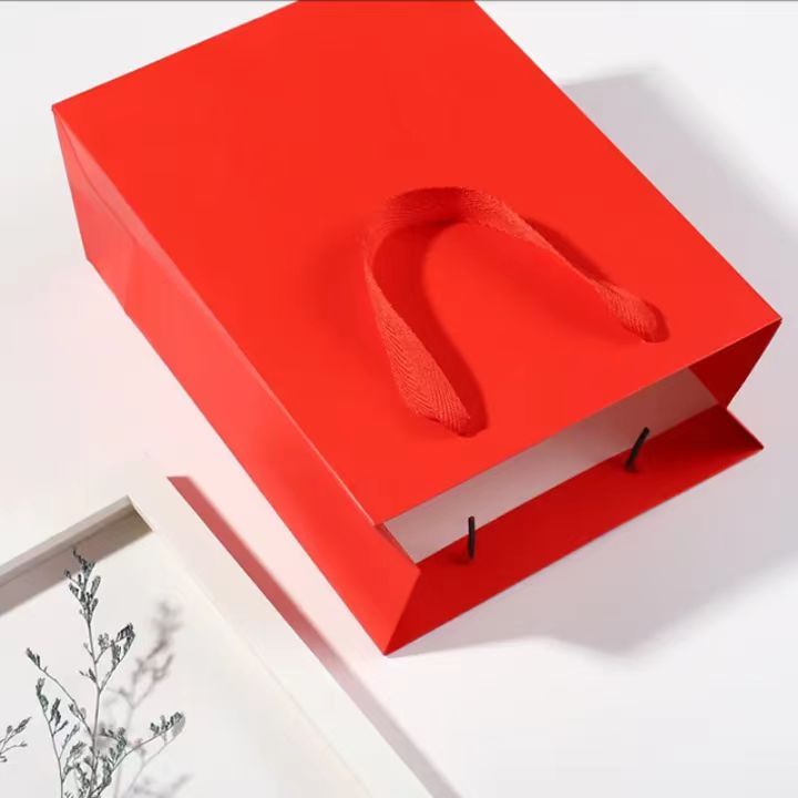 🌟ถุงกระดาษ สีแดง เคลือบเงา ถุงกระดาษใส่ของรับไหว้ ใส่ของขวัญ ของชำร่วย กระดาษหนาหูหิ้วทนทาน พร้อมส่ง - รูปที่ 2