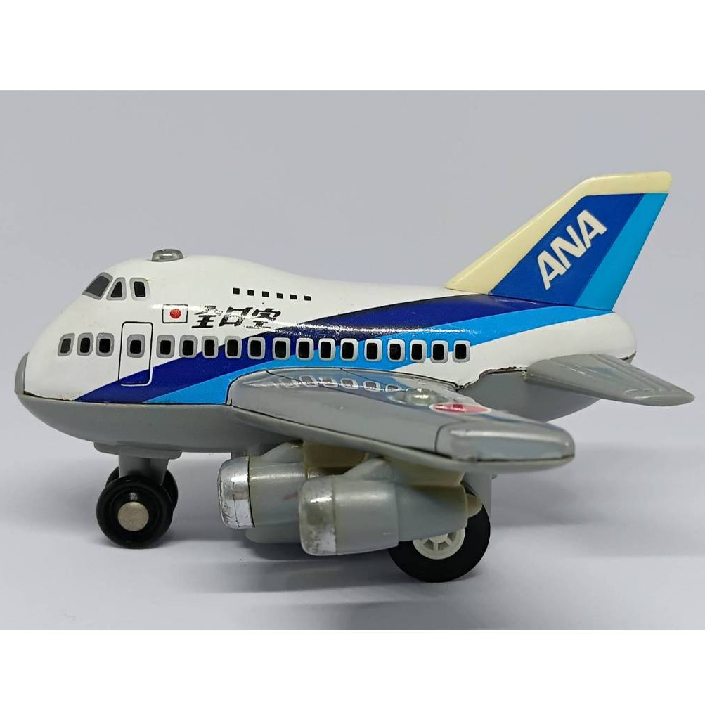โมเดลเครื่องบิน ANA AIRLINE (JA8133) QQ AEROPLANE PULLBACK DIECAST MODLE FROM JAPAN No Package