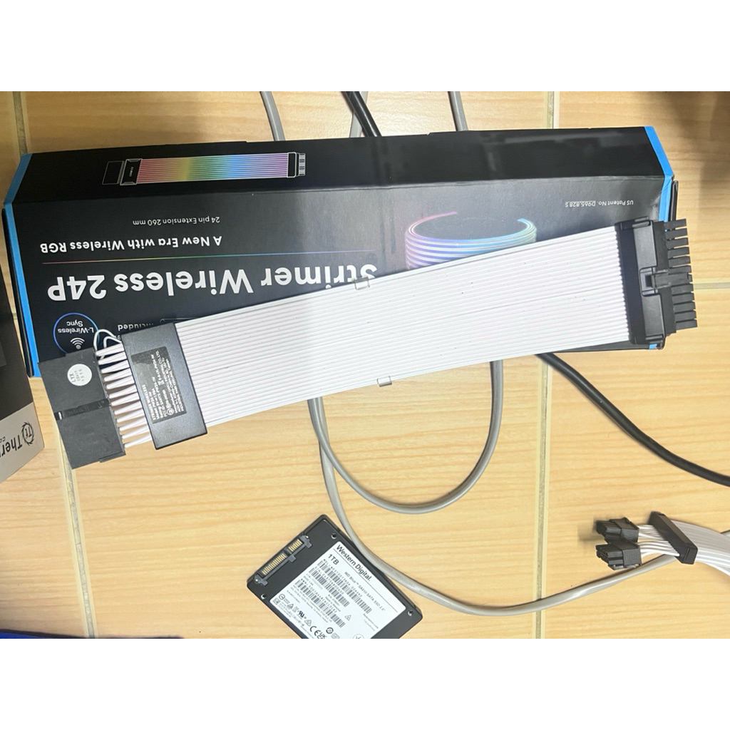 SLEEVED CABLE (สายถัก) LIAN LI ADDRESSABLE RGB STRIMER PLUS V2 24-PIN