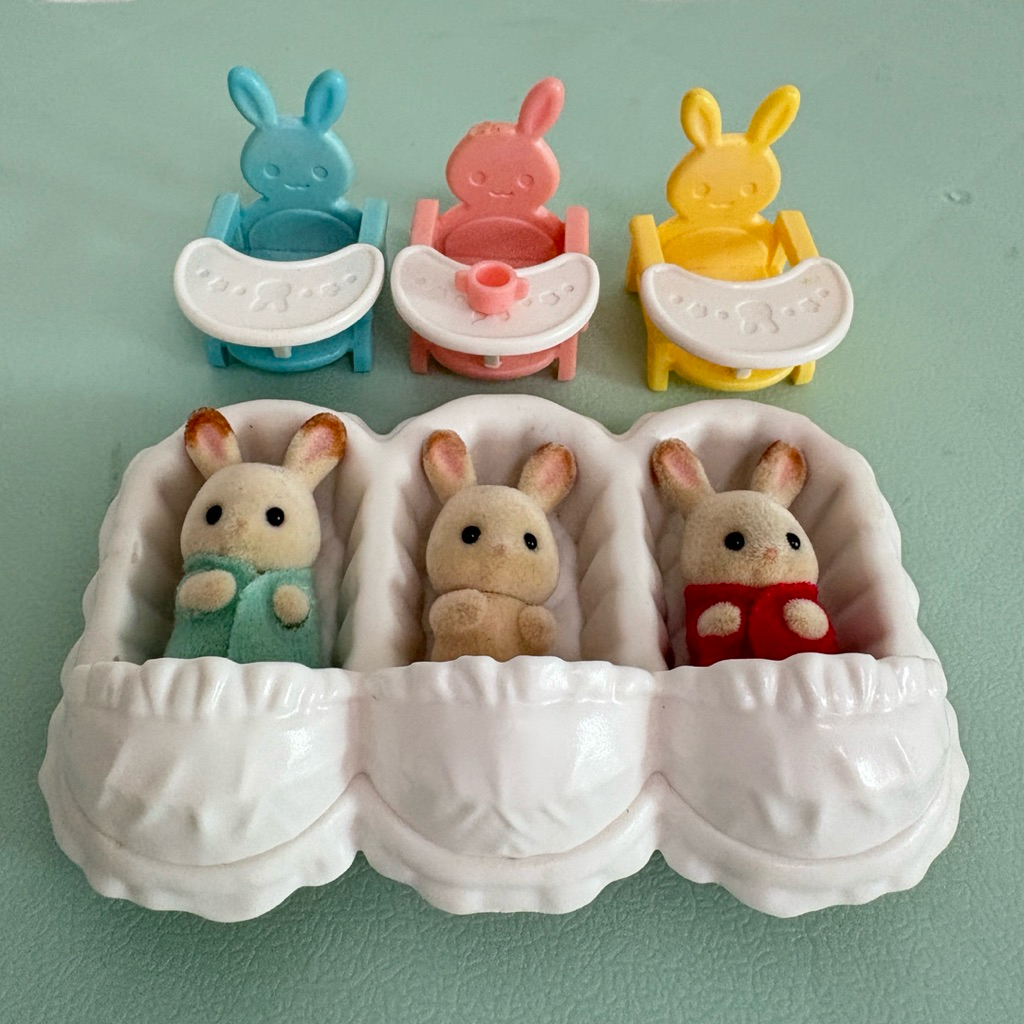 [มือสอง] ของไม่ครบ❌ไม่มีกล่อง ของเล่น Sylvanian Families รุ่น Sylvanian Families Triplets Care Set