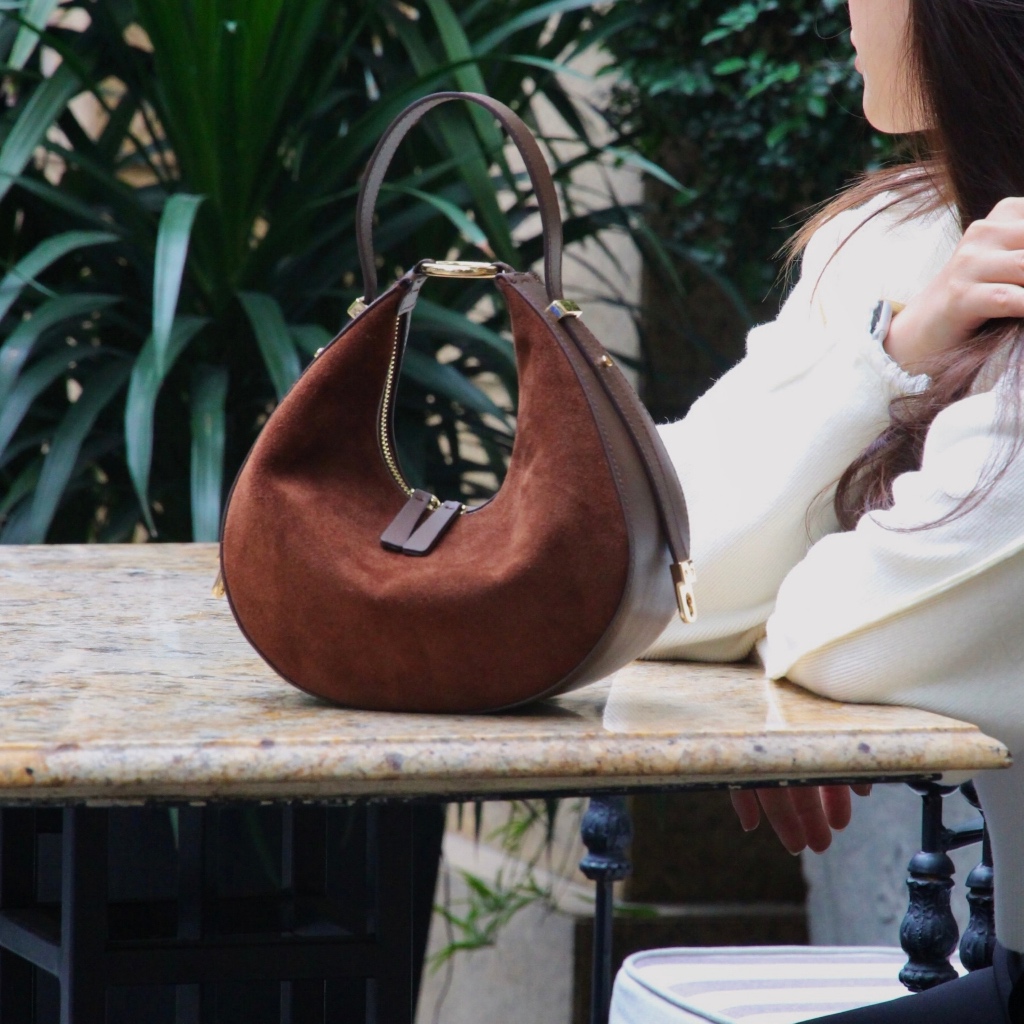 LUNE | กระเป๋าหนังแท้ Smooth Cowhide ปรับทรงได้ 5 แบบ | CURÀ