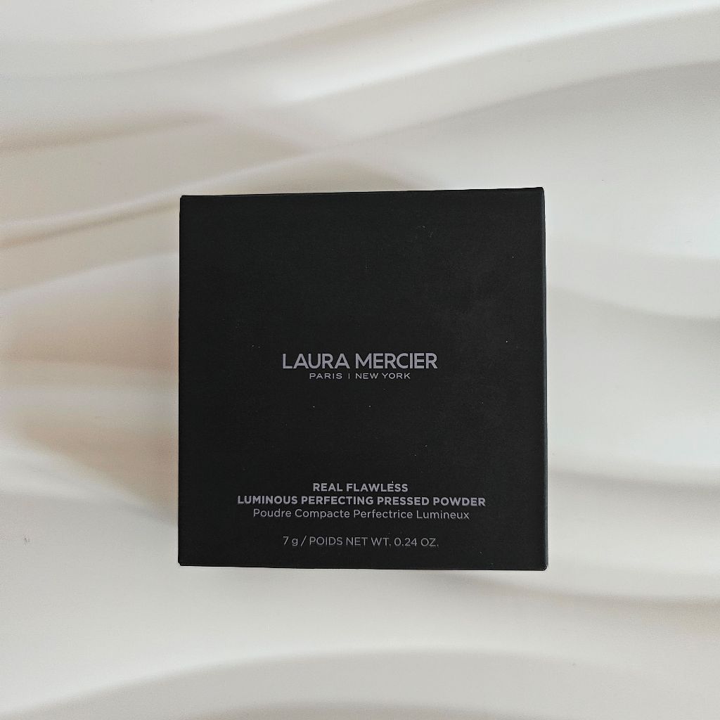 Luara Mercier Real Flawless Luminous Perfecting Pressed Powder 7g/ แป้งอัดแข็ง เนื้อเบาสบาย สี Trans