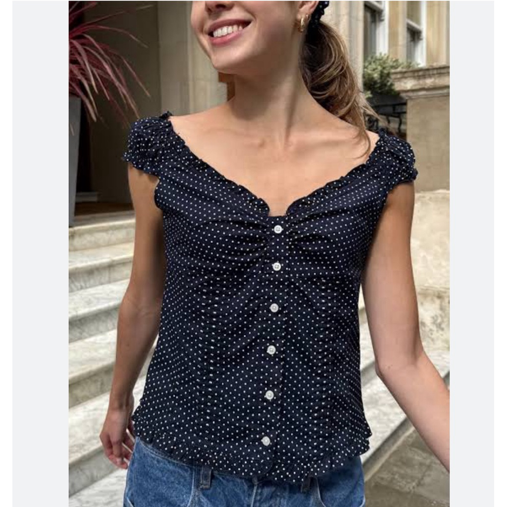 (พร้อมส่ง) Brandy Melville Elena Polka Dot Top ของแท้ 100%