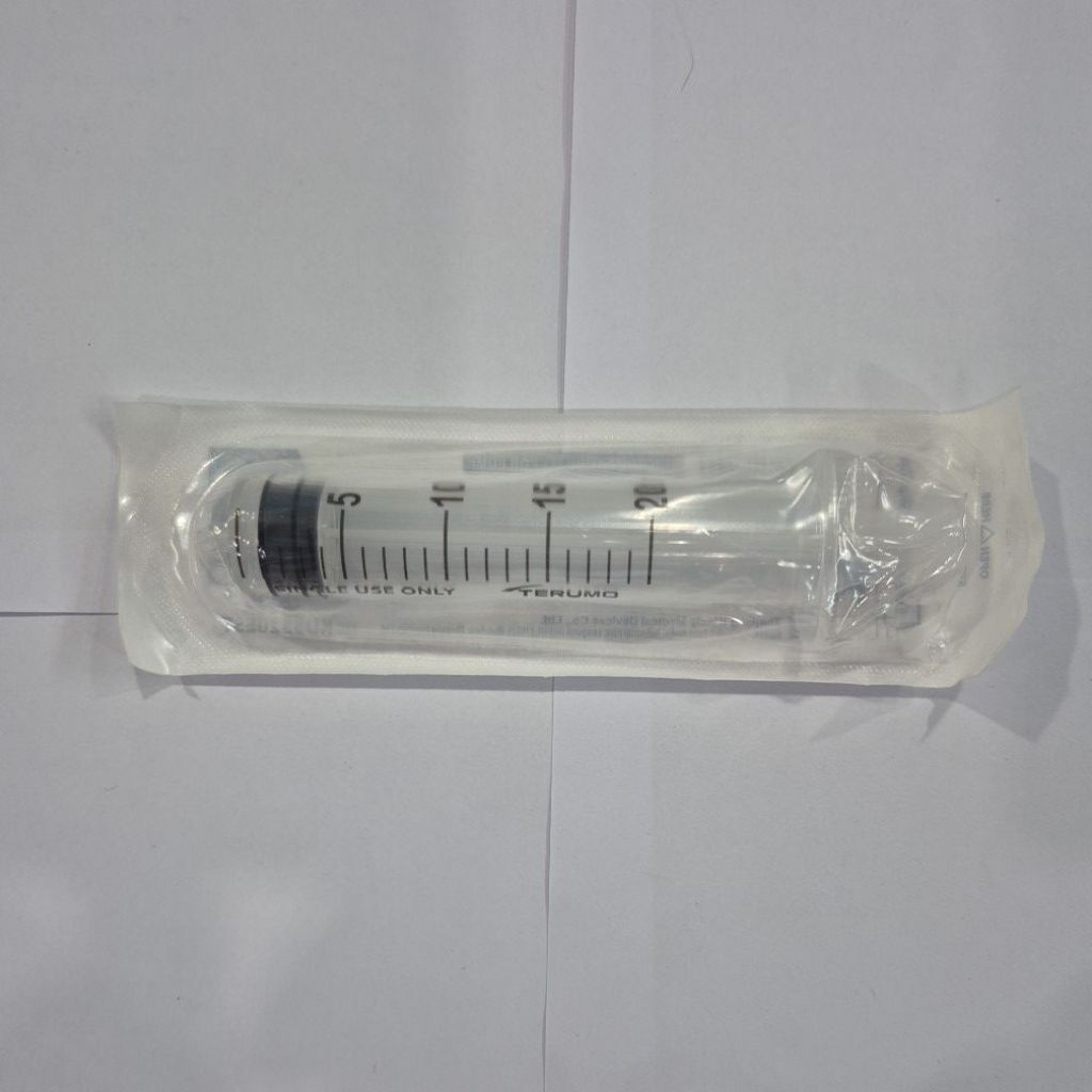 TERUMO Syringe 20 ml