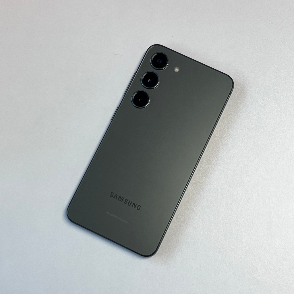 [มือสอง/เครื่องศูนย์] Samsung Galaxy S23 256GB เครื่องศูนย์ซัมซุงแท้ สีดำ
