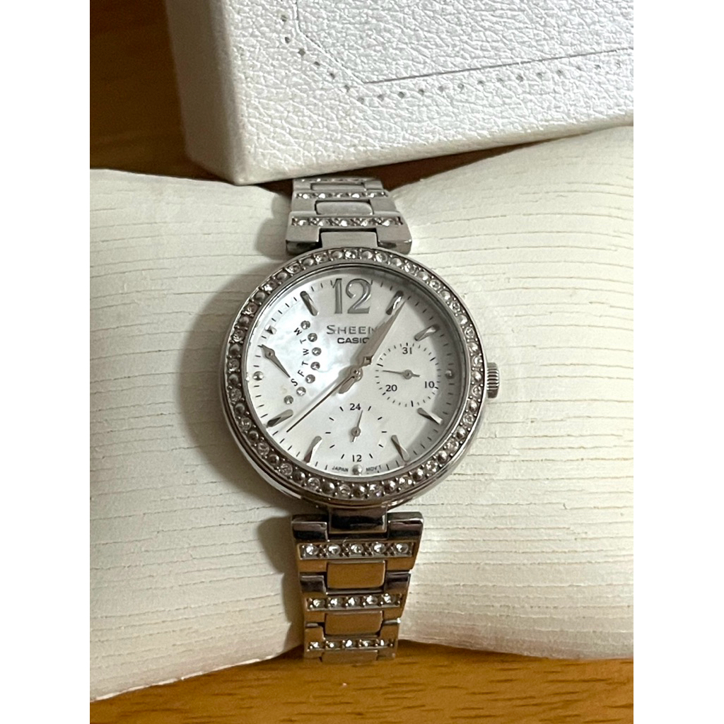 นาฬิกาข้อมือผู้หญิง casio sheen