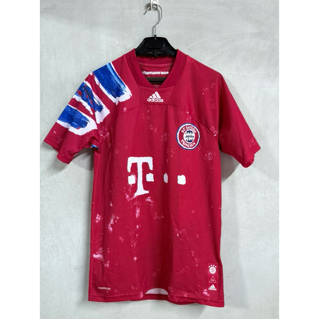 เสื้อบอล บาเยิร์น bayern munich รุ่น humanrace แท้สวย