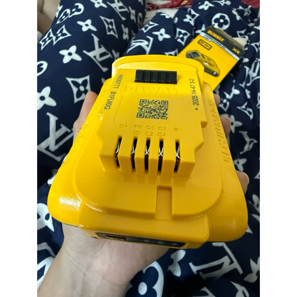 DEWALT แบตเตอรี่ 20V 2.0Ah DCB183P