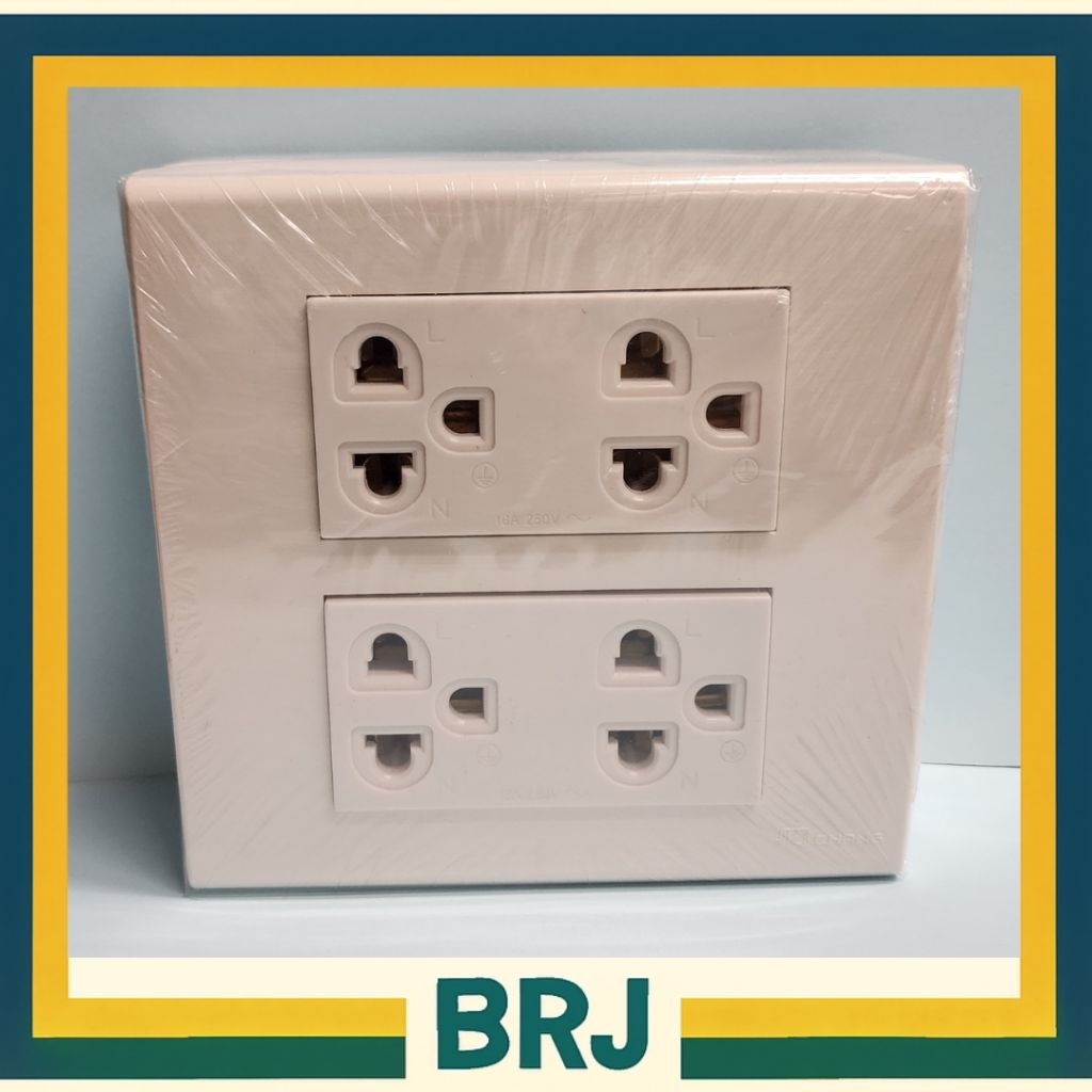 [CHANG] ปลั๊กไฟ 4 ช่อง 3 ตา พร้อมกล่องฝังผนัง รุ่น 2 แถว