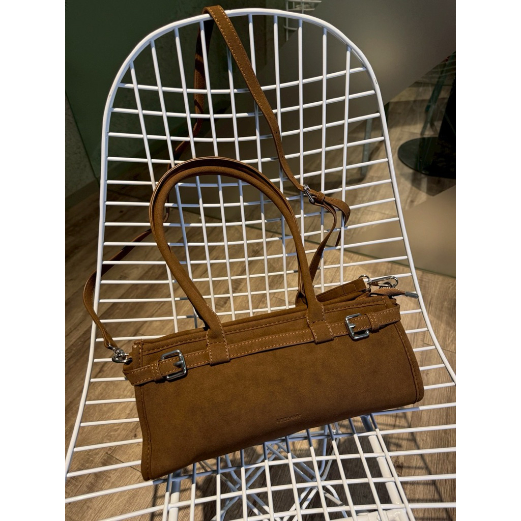 A1171 กระเป๋า รุ่น Classy Bag สีน้ำตาล +สายสะพายข้าง