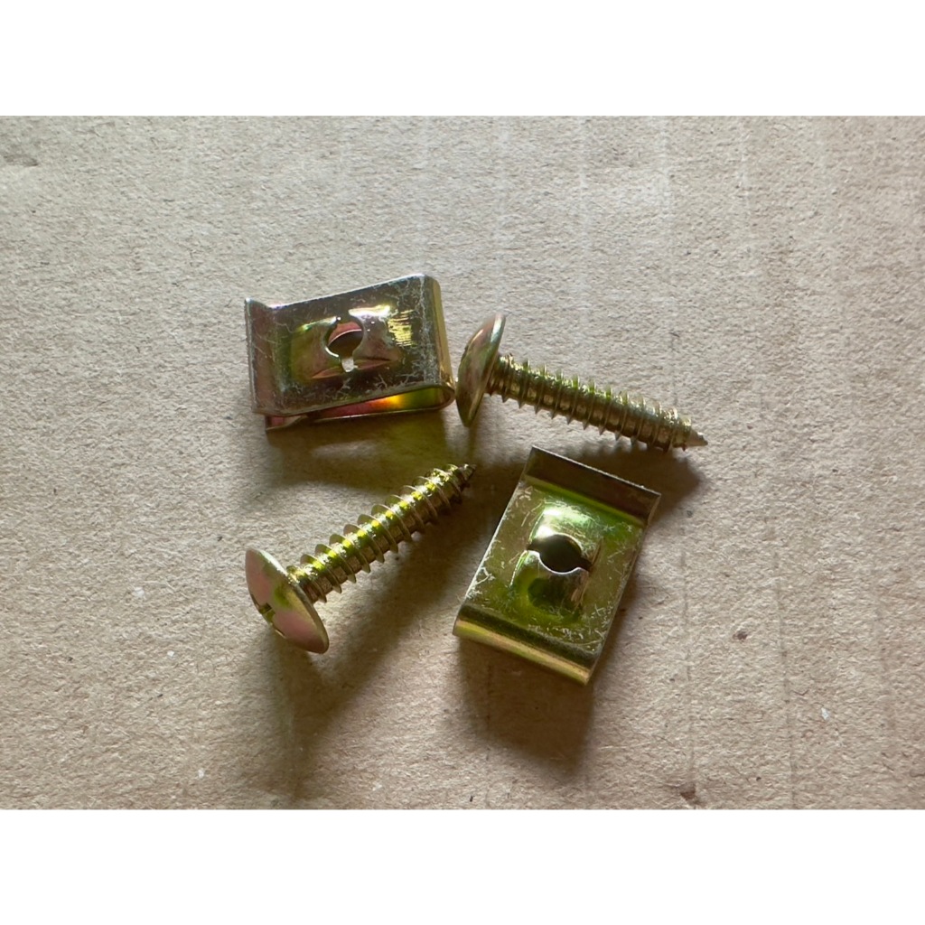 กิ๊บล็อคหน้ากาก + น็อตตัวผู้ W110-i ,W125-i