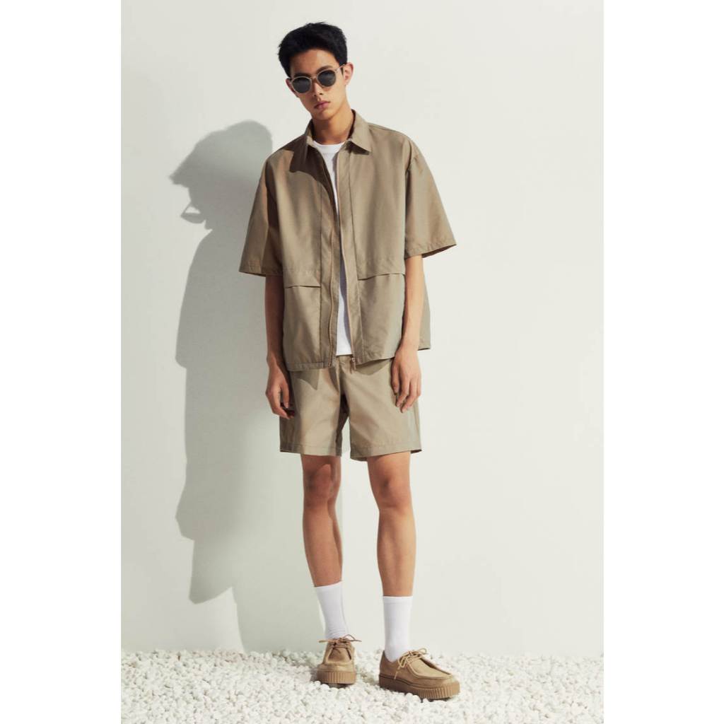 H&M(เอชแอนด์เอ็ม) กางเกงขาสั้นทรงหลวม ผู้ชาย 1282816_1