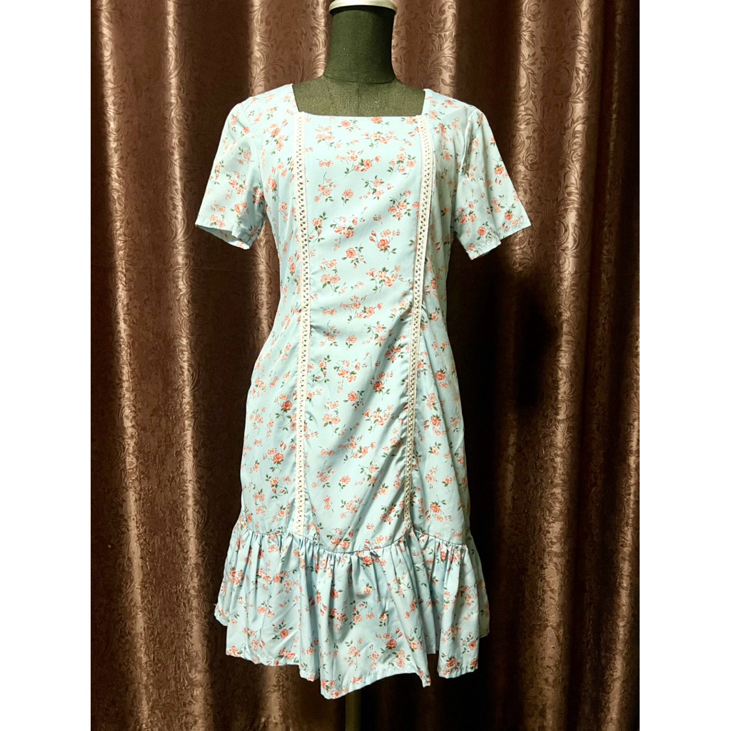 มือสอง (ให้นมได้ ) Mamong เดรสให้นมทรงสั้นลายพิมพ์ดอกไม้สีฟ้า ND005MM