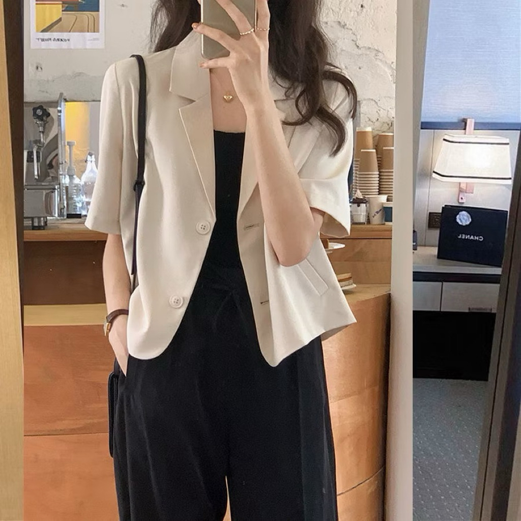 (ส่งต่อ) เสื้อครอป blazer สีครีม