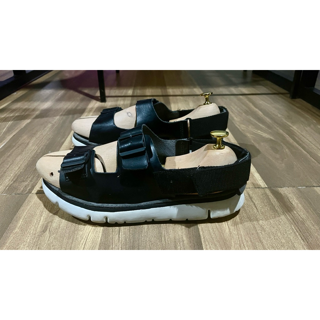 รองเท้ามือสอง Camper Oruga