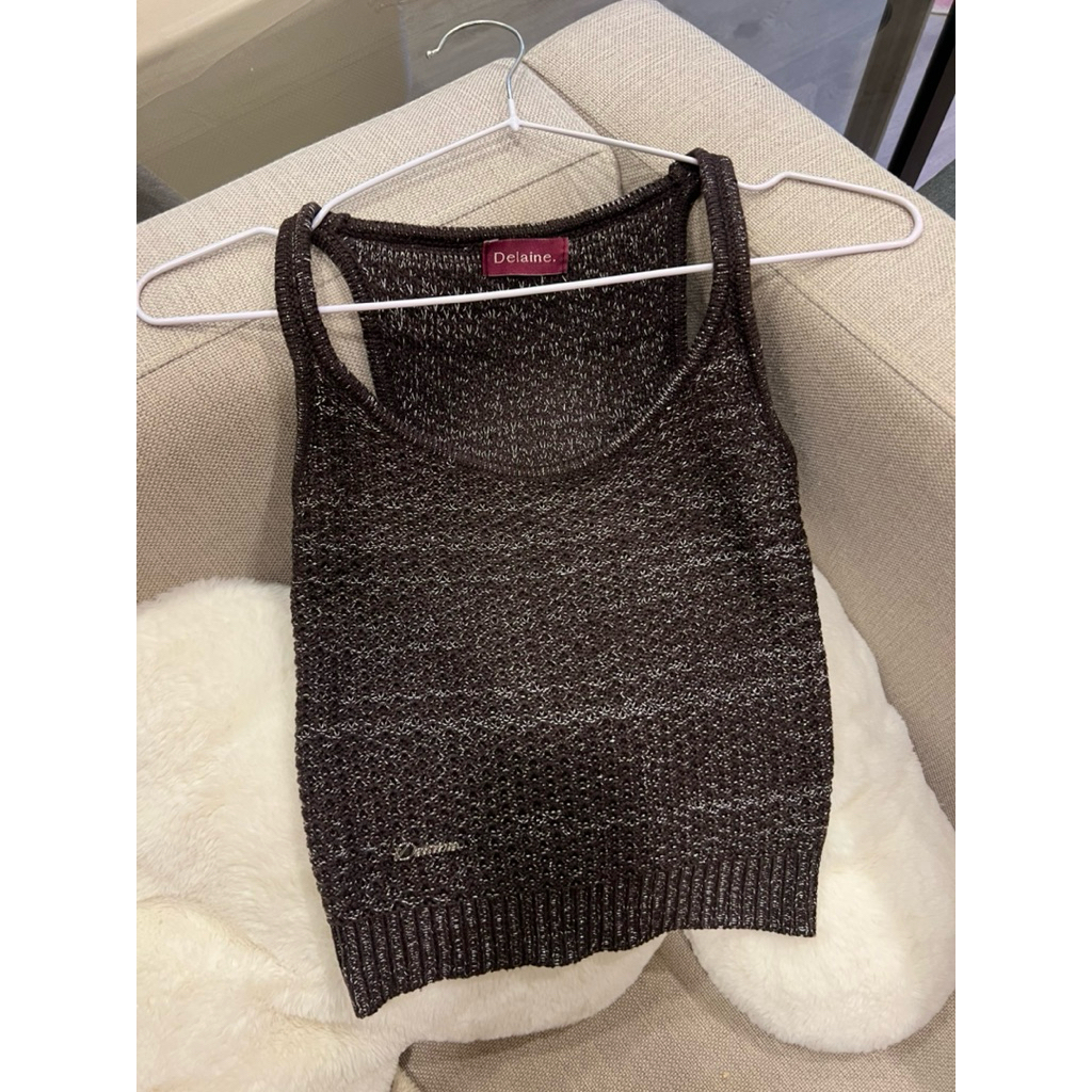 ✨ส่งต่อ delaine.studio - Billy glitter เสื้อไหมพรมแขนกุดสีน้ำตาล 🍪🧋✨