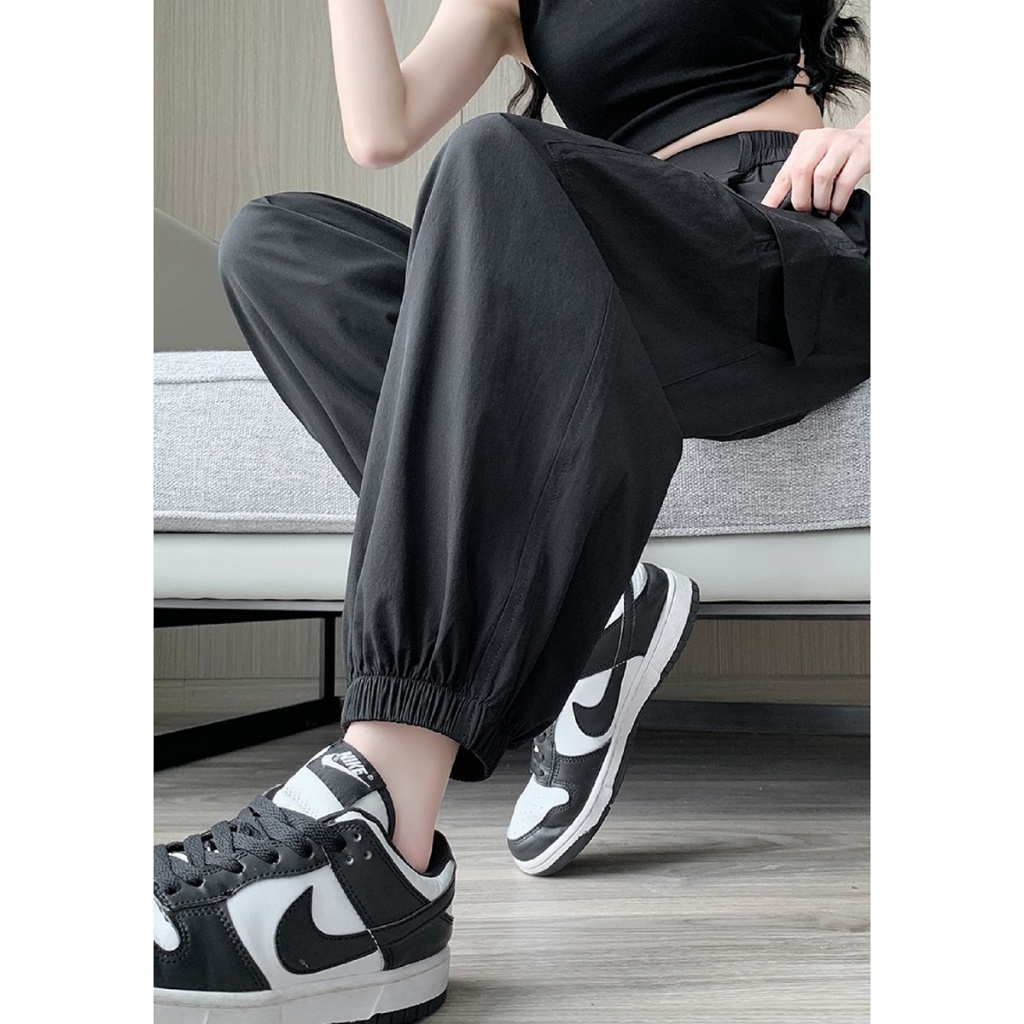 กางเกงคาร์โก้ผ้าคอตตอนทแยงมุม รุ่นคัดสรรพิเศษ เอวยางยืด ทรงกระบอกเล็ก กระเป๋าหลายใบ สวมใส่สบาย ดูผอมเพรียว คุณภาพดี