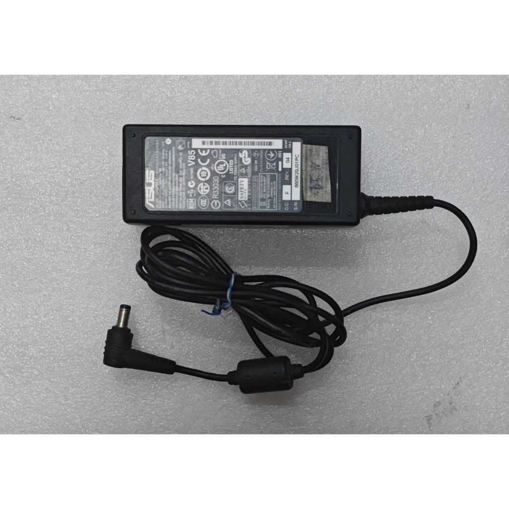 สายชาร์จโน๊ตบุ๊ค ASUS มือสอง