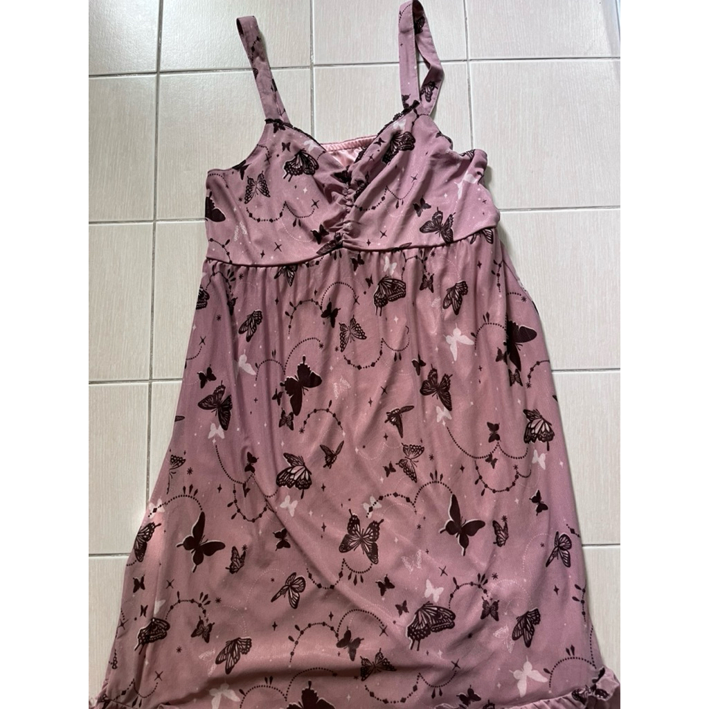 เดรส axes femme ลายผีเสื้ิอ ส๊วยแบ๊วมาก มือสอง