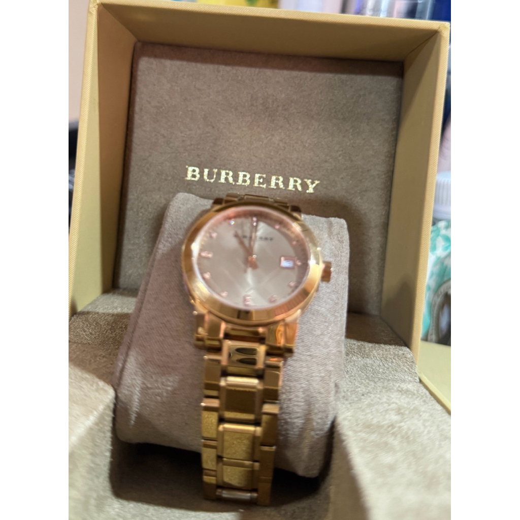 นาฬิกาข้อมือ Burberry