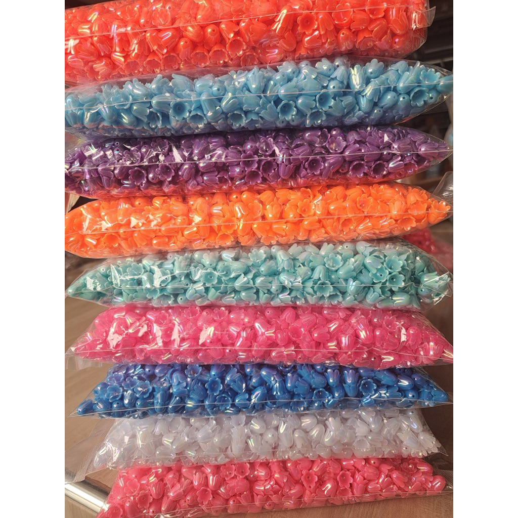 ลูกปัดตกแต่งดอกบัวดินสีรุ้ง และ สีหวาน และ สีมุก สำหรับงาน DIY
