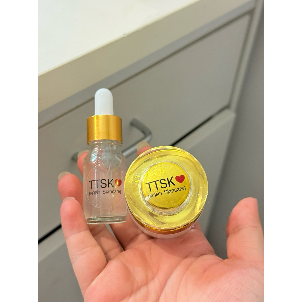 ครีมนางพญา เซรั่มVc 10g