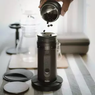 OutIn Fino Coffee Grinder เครื่องบดกาแฟพกพา ปรับได้ 28 ระดับ บดแม่นยำ ใช้งานง่ายทุกที่