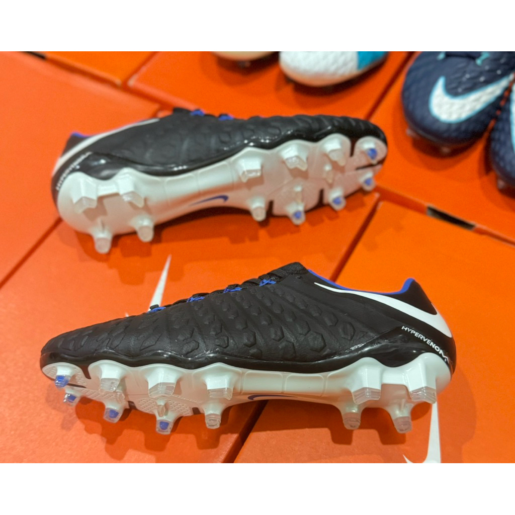 Hyper venom 3  ELITE FG ไซร้ 245cm 39