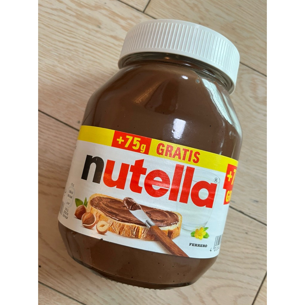 nutella นูเทลล่า ช็อคโกแลต 825g / 350g