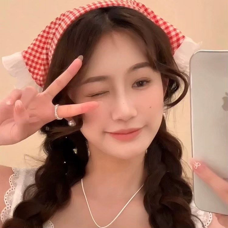 ส่งจากไทย PP ที่คาดผม สีแดง แต่งระบาย ผ้าโพกหัว ทรงสามเหลี่ยม ไปทะเล Vintage Cottage Girl ลายสก็อต 26022