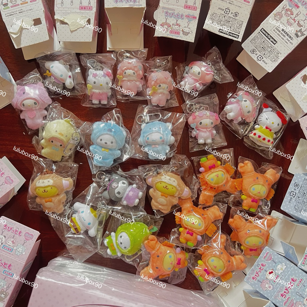กล่องสุ่ม Sanrio พวงกุญแจ ผลไม้ แมลง สัตว์ ขนมหวาน นางฟ้า สัตว์ทะเล หิมะ ของหวาน ของว่าง เครื่องเคียง 🇯🇵 เลือกตัว