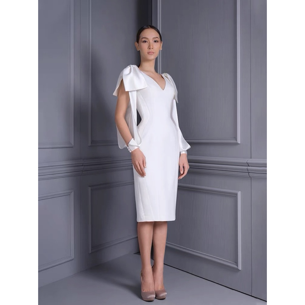 ชุดแต่งงานชุดเจ้าสาวสีขาวแบรนด์ Poem แท้