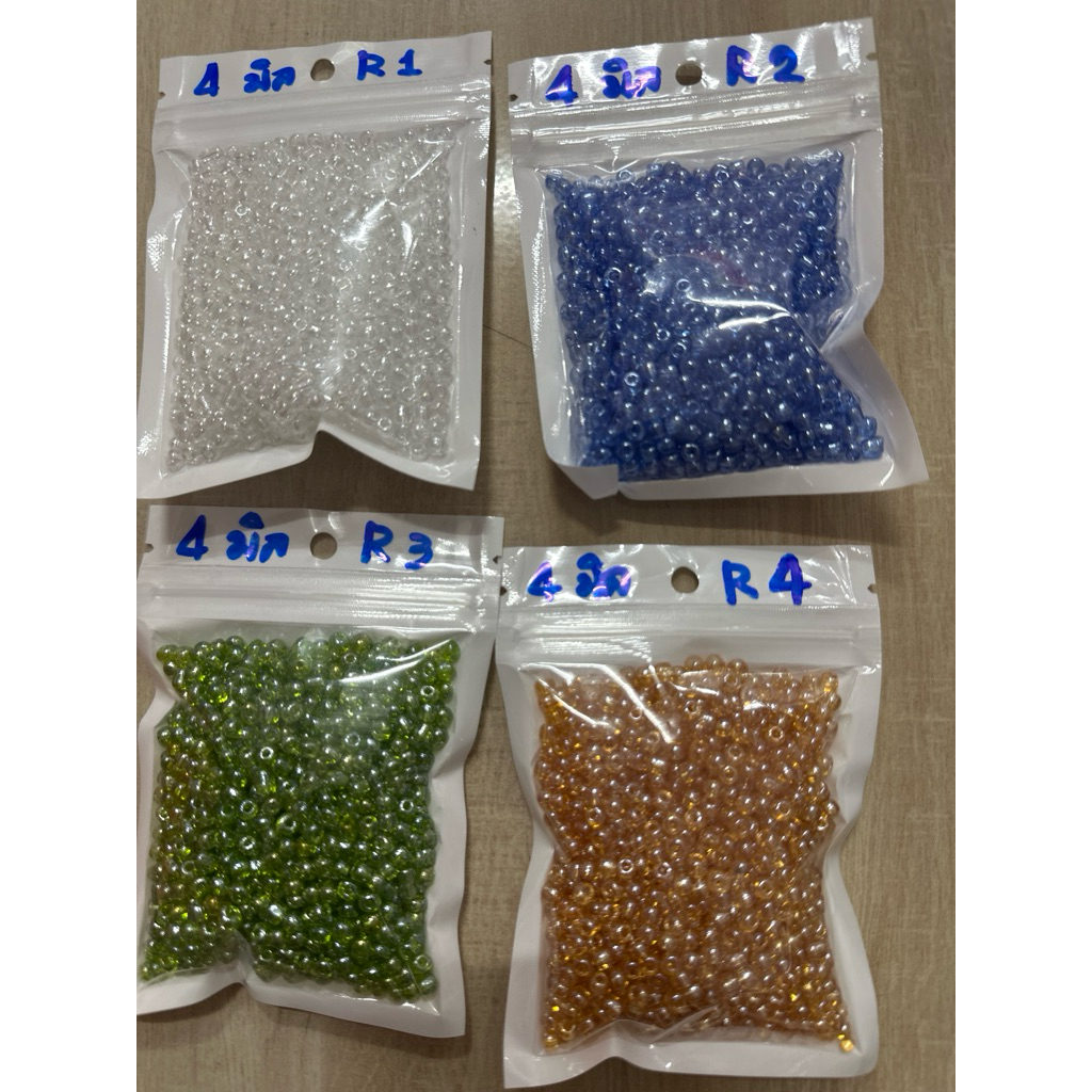 ลูกปัดเม็ดทรายเคลือบรุ้งยี่ห้อR-Yขนาด4มิล70กรัม20บาท