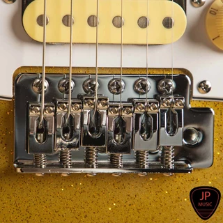 Gusta GST-01 HSS Sparkle กีตาร์ไฟฟ้า Electric Guitar [แถมฟรี กระเป๋าใส่กีต้าร์+สายแจ็ค+ปิ๊ก]