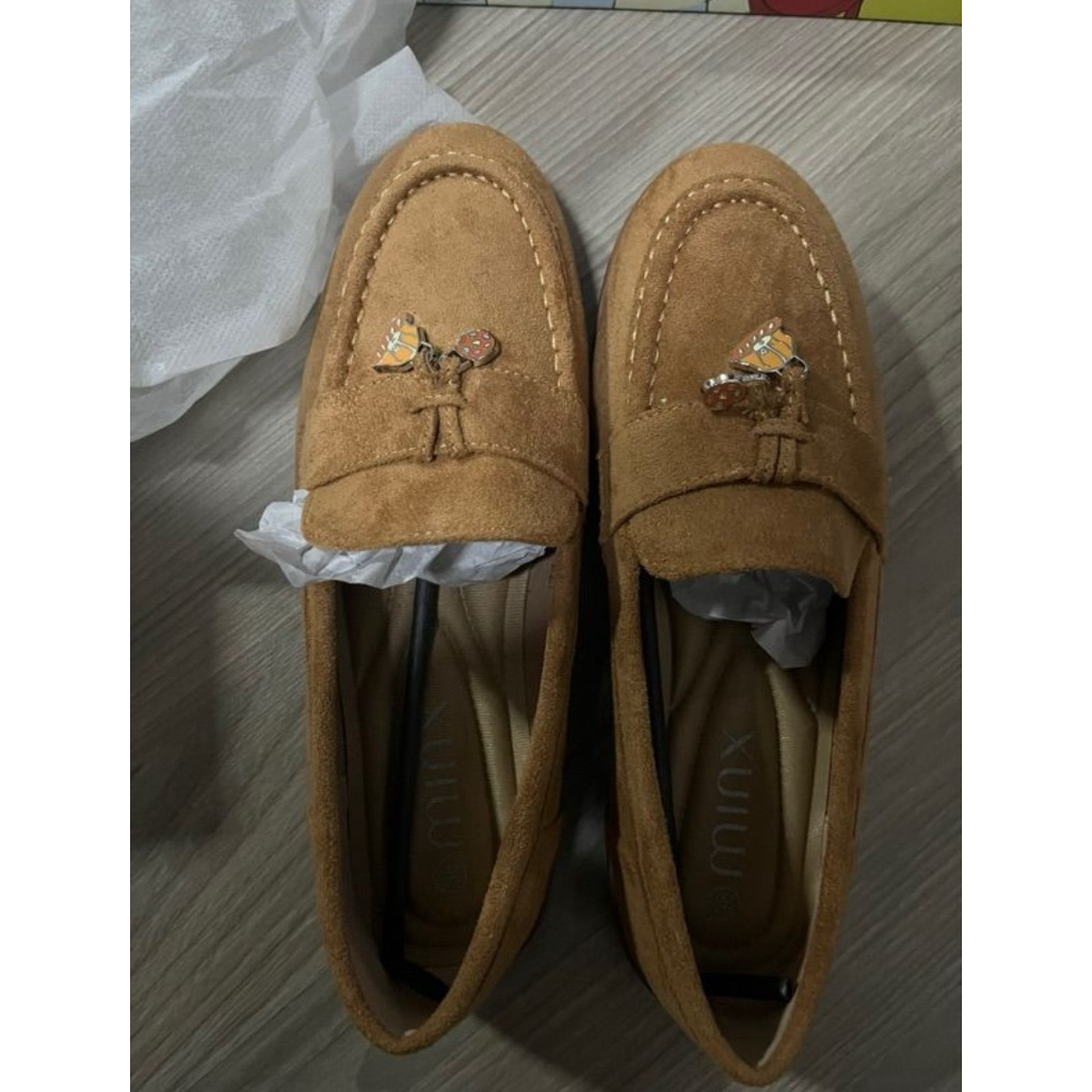 รองเท้าหนังกลับ minxshoes แท้ๆพร้อมกล่อง