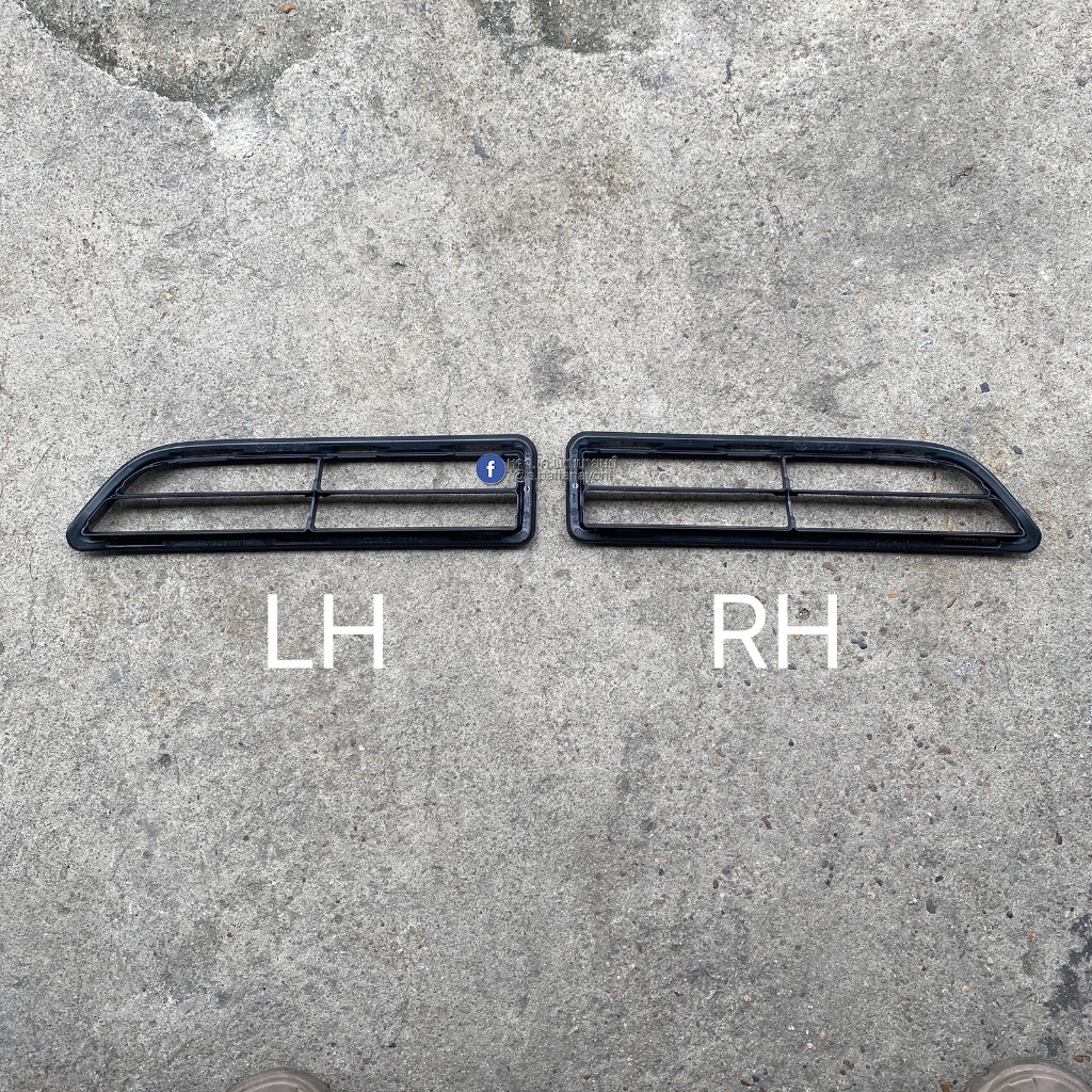 ช่องลมกันชนหน้า Revo 2020 2021 2022 2023 2024 (แท้)