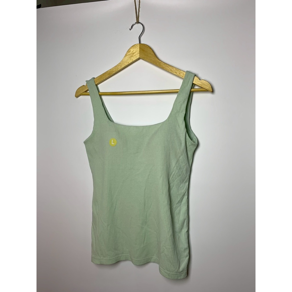 กล้ามผ้าร่องคอเหลี่ยมเล็กสีเขียวมิ้น GU Bratop ไซส์ L