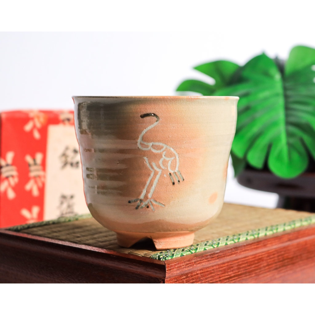 MATCHACHAN |Hagi Ware Gohonte Crane ถ้วยงาน Hagi แต้มด้วยจุดโทนสีชมพู สไตล์ Gohonte ลายนกกระเรียน