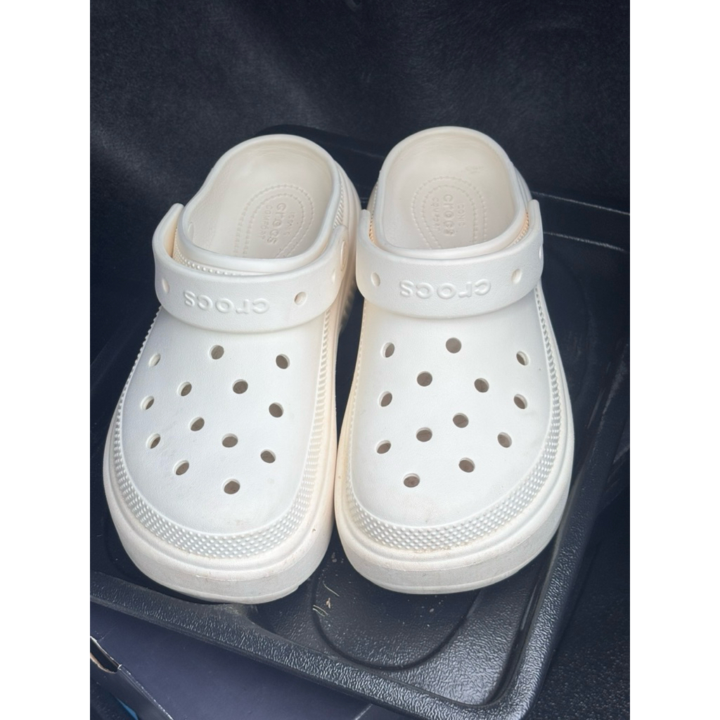 Crocs stomp clog สีขาว มือสอง M7/W9