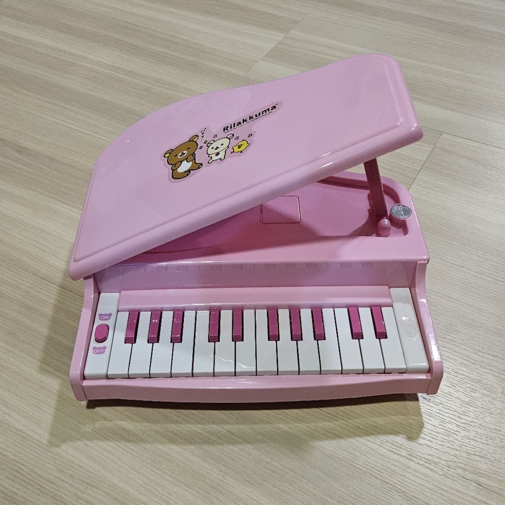 Rilakkuma-themed toy piano or keyboard ของแท้จากญี่ปุ่น