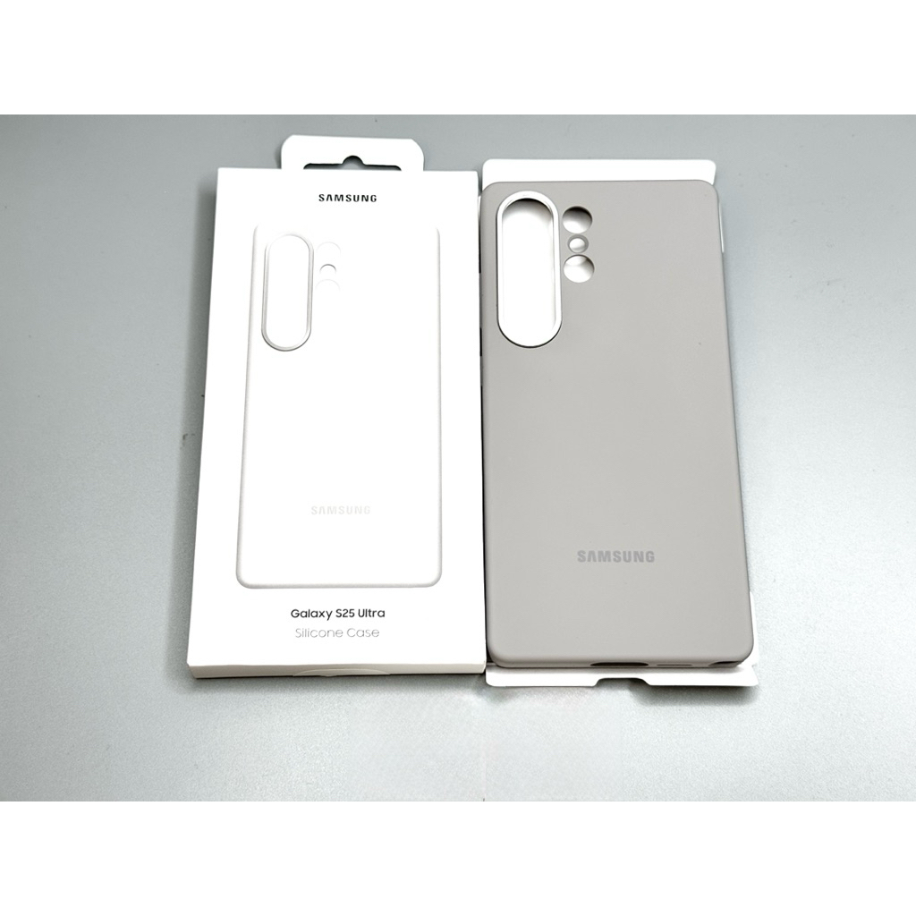 Case Samsung S25 Ultra : Silicone Case มือสองสภาพใหม่เอี่ยม
