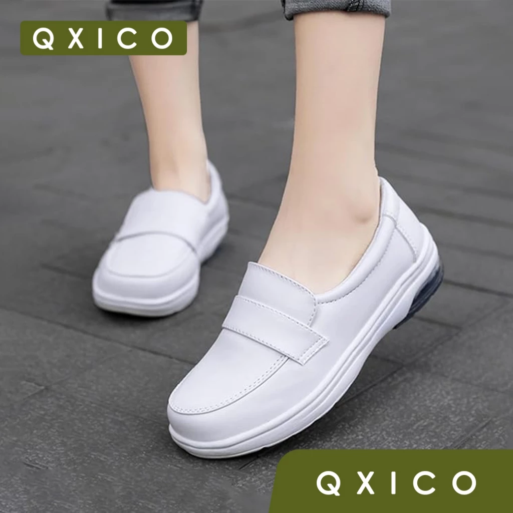 (ส่งด่วน❗) Qxico รุ่น QZ220 รองเท้าพยาบาล รองเท้าคัทชู รองเท้าหนังสีดำ (แนะนำบวกเพิ่ม 1 ไซส์)
