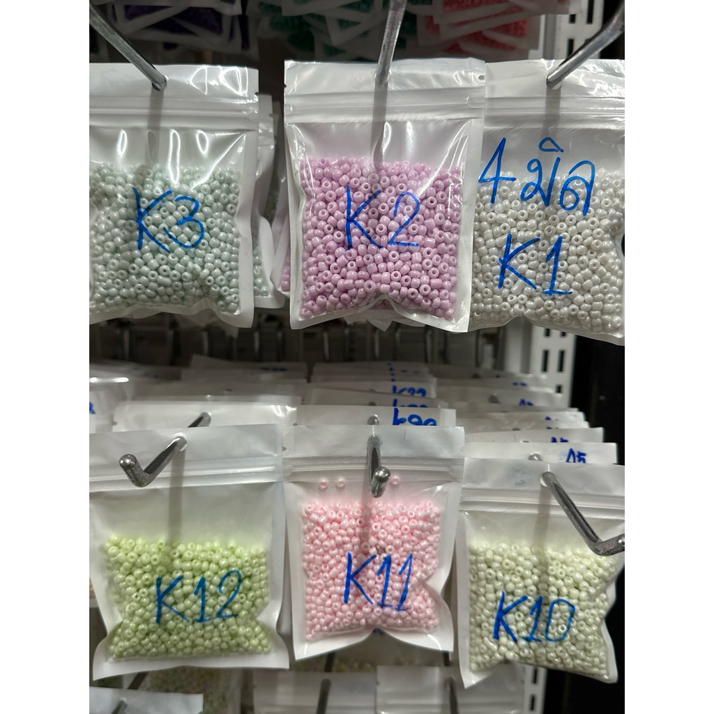 ลูกปัดเม็ดทรายยี่ห้อKสีพาสเทลขนาด4มิล70กรัม