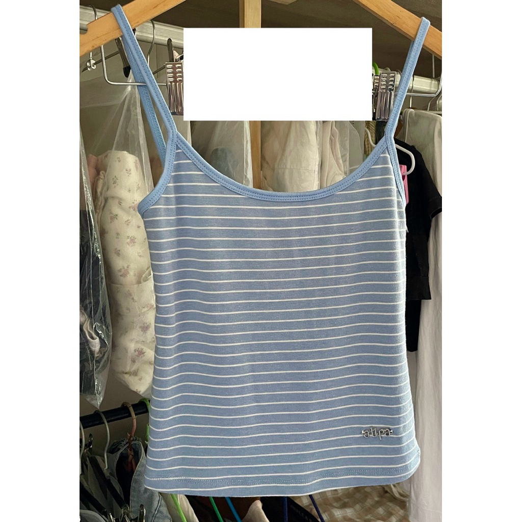 ส่งต่อเสื้อสายเดี่ยวสีฟ้าลายของ atipa (พร้อมส่ง ส่งจากระยอง)