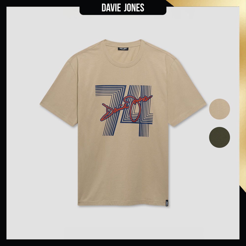 DAVIE JONES ເສື້ອຍືດພິມລາຍກຣາຟິກ Regular Fit TB0511 ສີຂຽວກາກີອ່ອນ